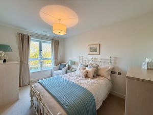 Photo 16- click for photo gallery